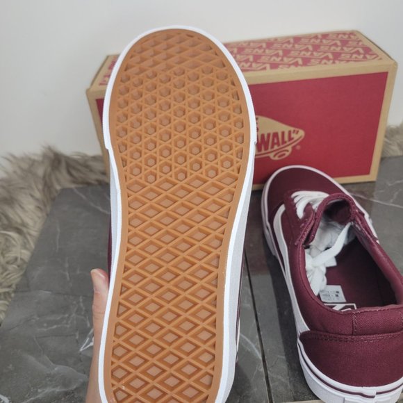 VANS Ward Women's Sneakers - Picture 9 of 11